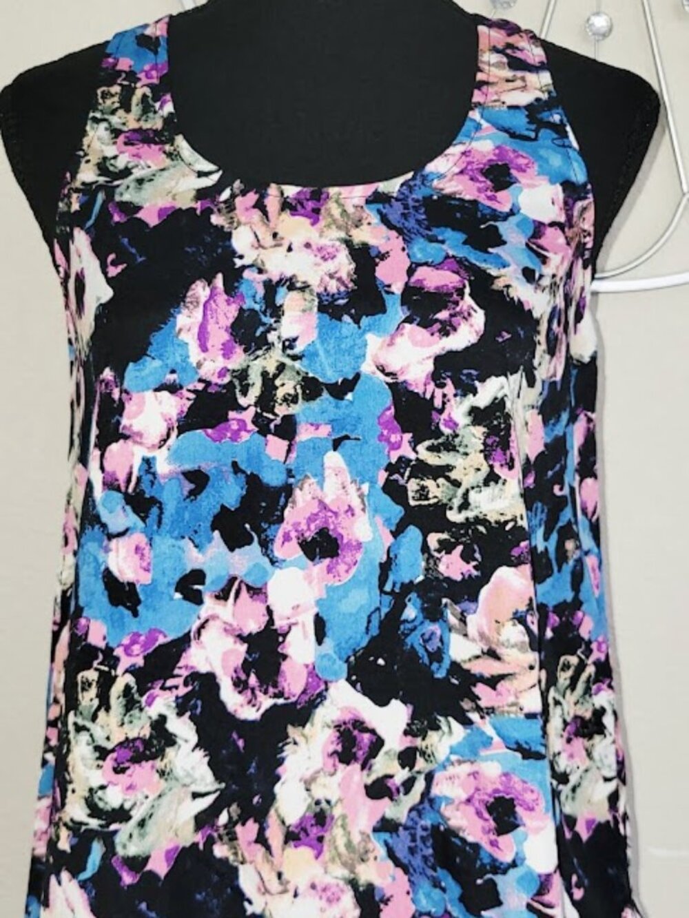 Romeo & Juliet Couture Top Shirt Medium